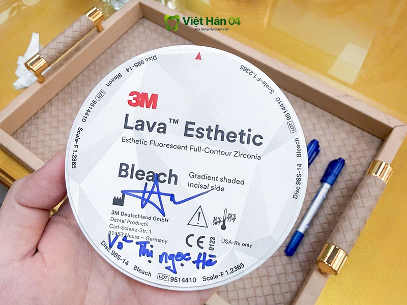 Răng toàn sứ Lava 3M Esthetic