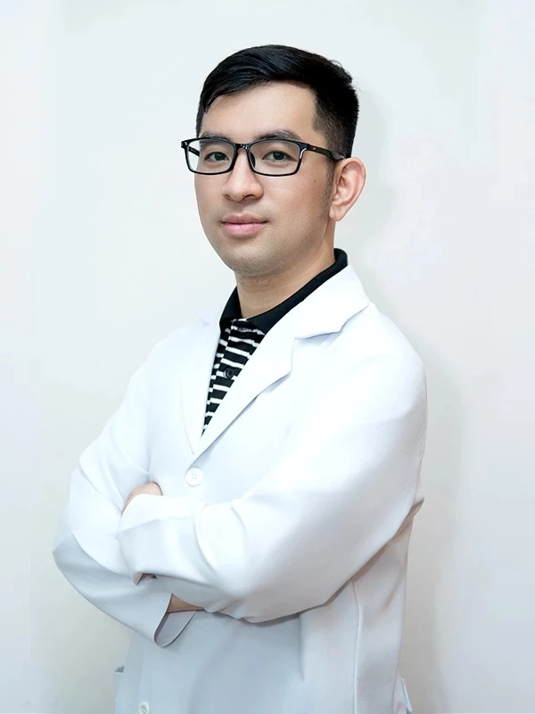 Bác sĩ CKI chuyên Implant Phan Quốc Huy Khánh